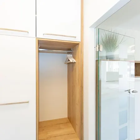 Trafalgar 132 Apartment